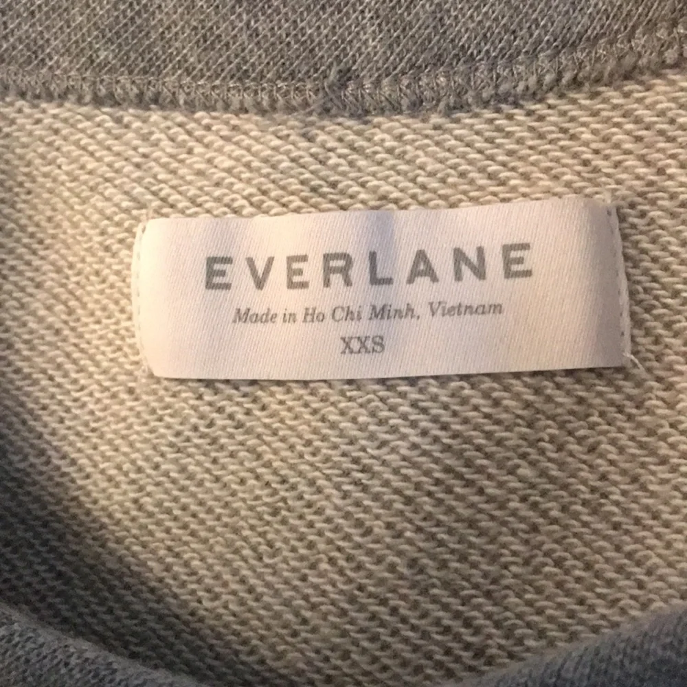 Everlane Grey '100% Human' Sweatshirt - Picture 3 of 3